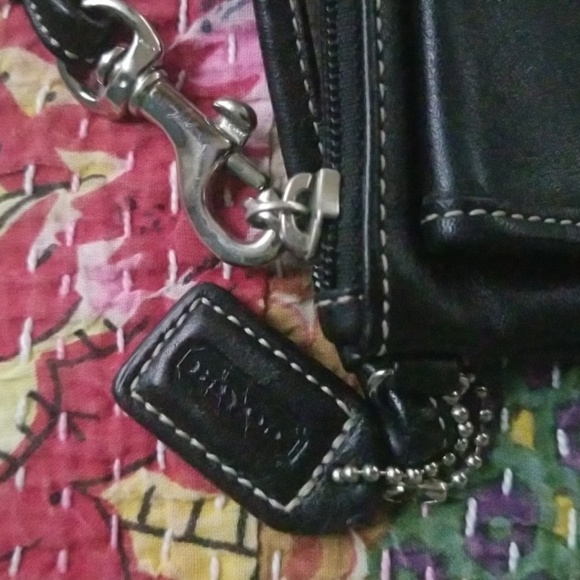 Coach Black Leather Buckle Flap Wristlet/Clutch - Picture 3 of 9